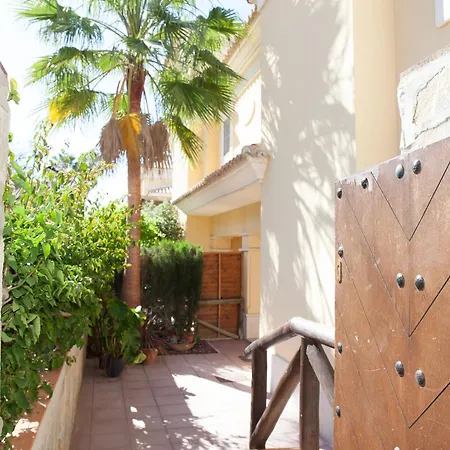 فيلة Luxury In Marbella, Sea & Golf Views, Fully Renovated 2025, Private Garden, 5 Min To