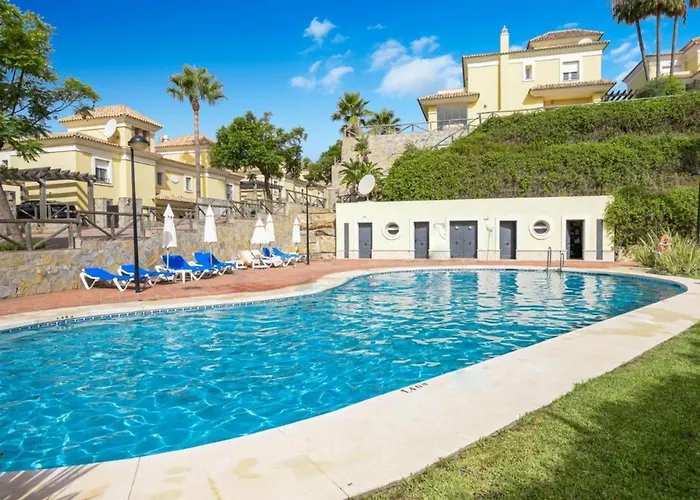فيلة Luxury In Marbella, Sea & Golf Views, Fully Renovated 2025, Private Garden, 5 Min To