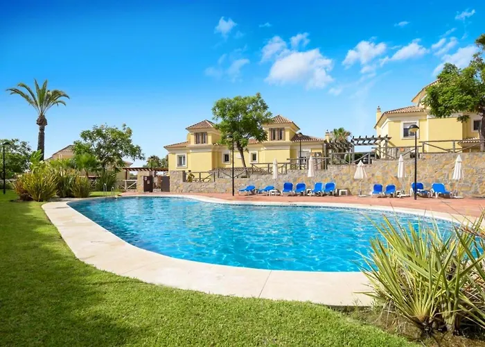 Luxury In Marbella, Sea & Golf Views, Fully Renovated 2025, Private Garden, 5 Min To * Marbella