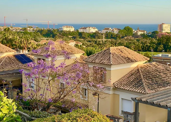 Luxury In Marbella, Sea & Golf Views, Fully Renovated 2025, Private Garden, 5 Min To ヴィラ *