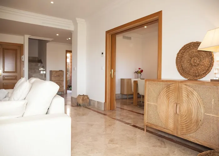 Luxury In Marbella, Sea & Golf Views, Fully Renovated 2025, Private Garden, 5 Min To