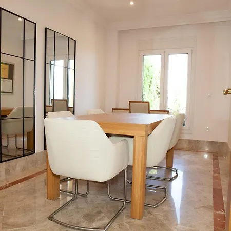 Vila Luxury In Marbella, Sea & Golf Views, Fully Renovated 2025, Private Garden, 5 Min To Marbella